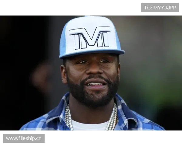 刷到弗洛伊德·梅威瑟晒早餐，盘子比我月薪还贵，我默默把手机放下了